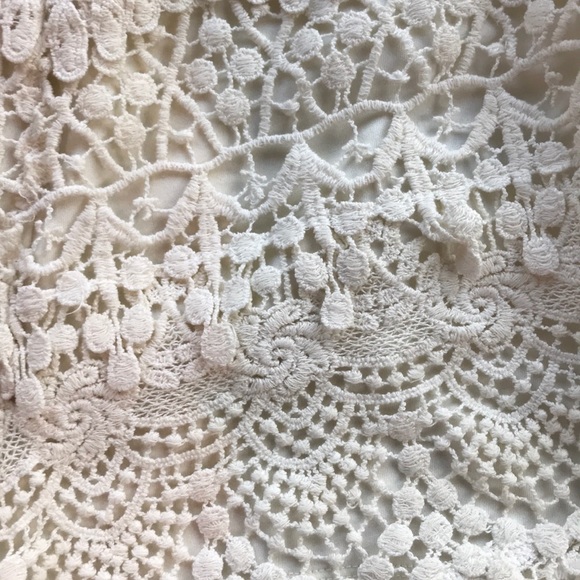 Ivory lace/ crochet shorts - Picture 2 of 3